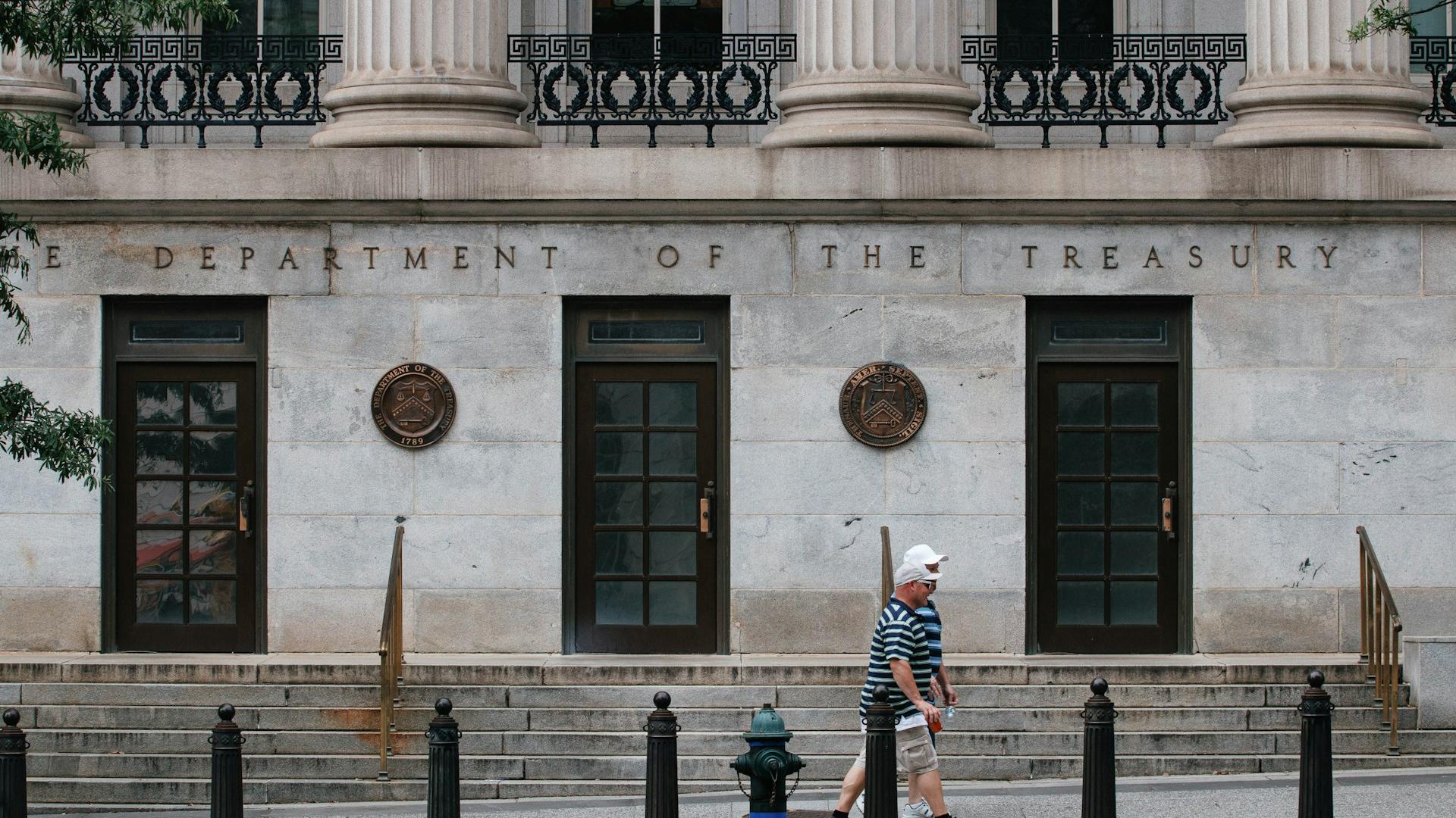 U.S. Abandons Proposed $10,000 Reporting Requirement for Crypto Transfers to Private Wallets