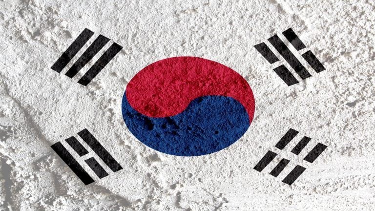 Bitcoin Rises Above $83,500 as KuCoin and MEXC Become Unavailable in South Korea