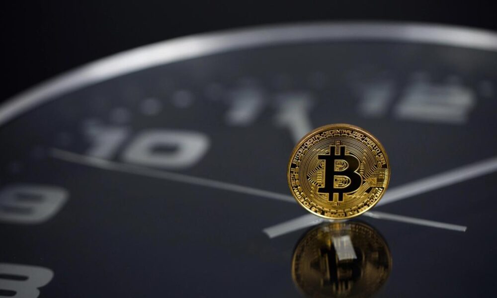 Google’s Willow Breakthrough Raises Quantum Security Concerns for Satoshi-Era Bitcoin