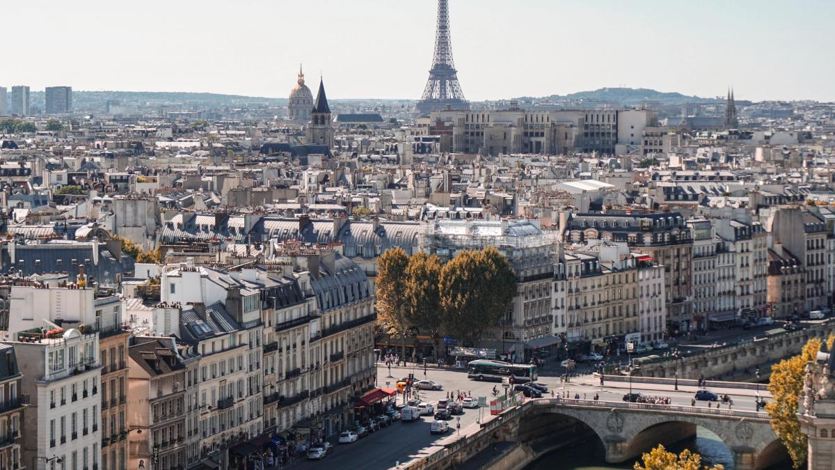French Parliament Backs 31% Capital-Gains Tax on Stablecoin Trading